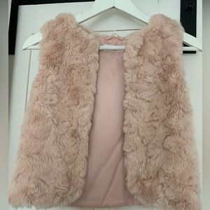 H&M Girls Faux Soft Pink Fur Vest (8-9 years)